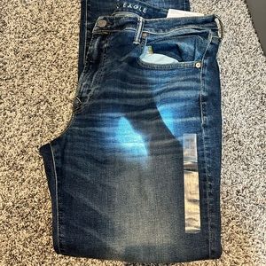 Men’s NWT American eagle jeans